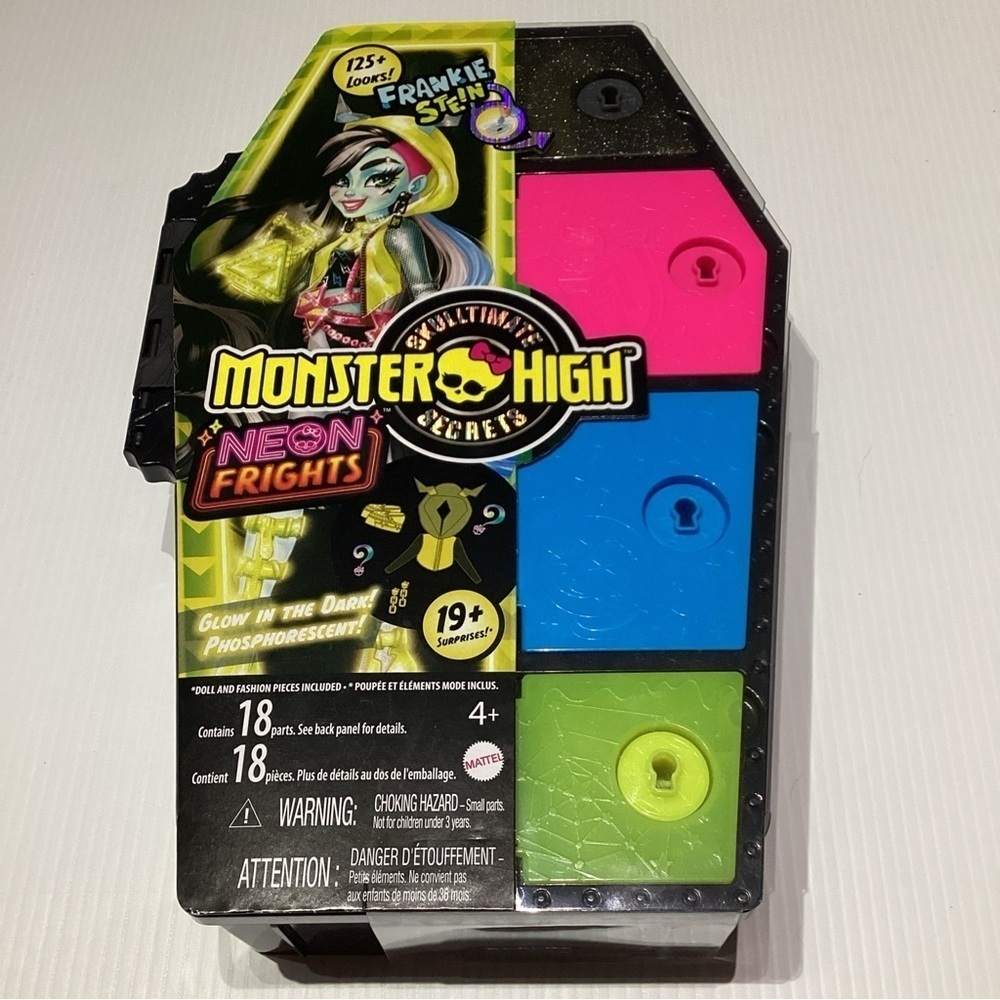 MONSTER HIGH SKULLTIMATE SECRETS NEON FRIGHTS FRANKIE STEIN FASHION DOLL…